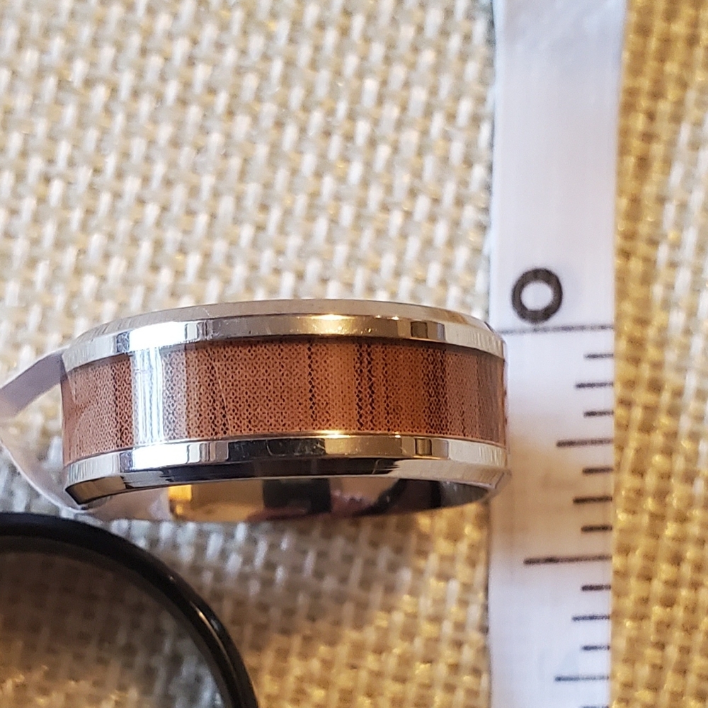 SILVER with Wood Grain Ring!